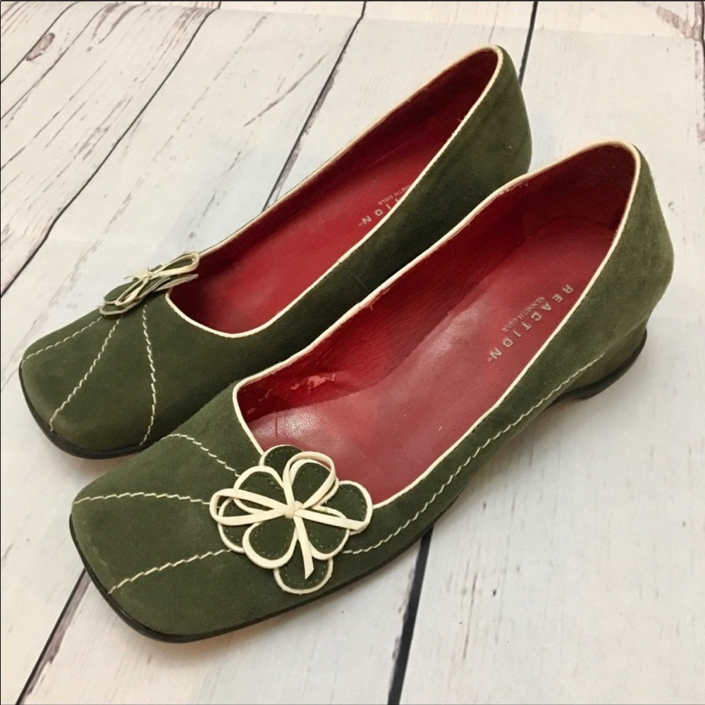 Kenneth Cole Reaction Green Suede Wedge Heels